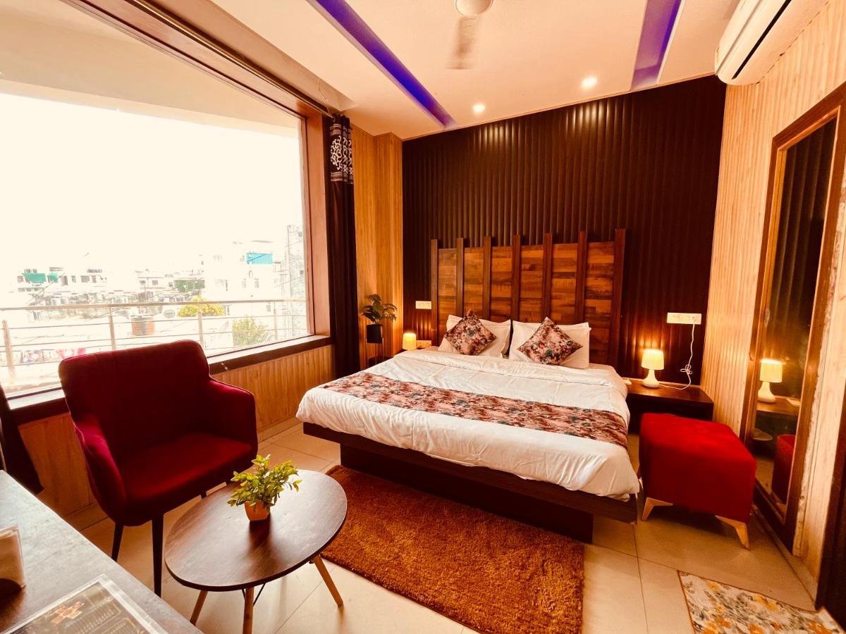 Hotel Pearl Grand, Zirakpur - Top Rated & Most Awarded Property In Tricity Chandigarh Exterior photo